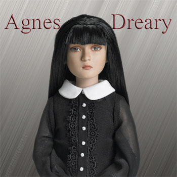 Most of the mass produced collectible goth dolls these days ape Tim